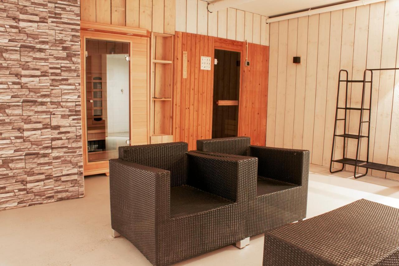 Luxus Familienvilla Mit Jacuzzi & Sauna 2 Tzummarum المظهر الخارجي الصورة