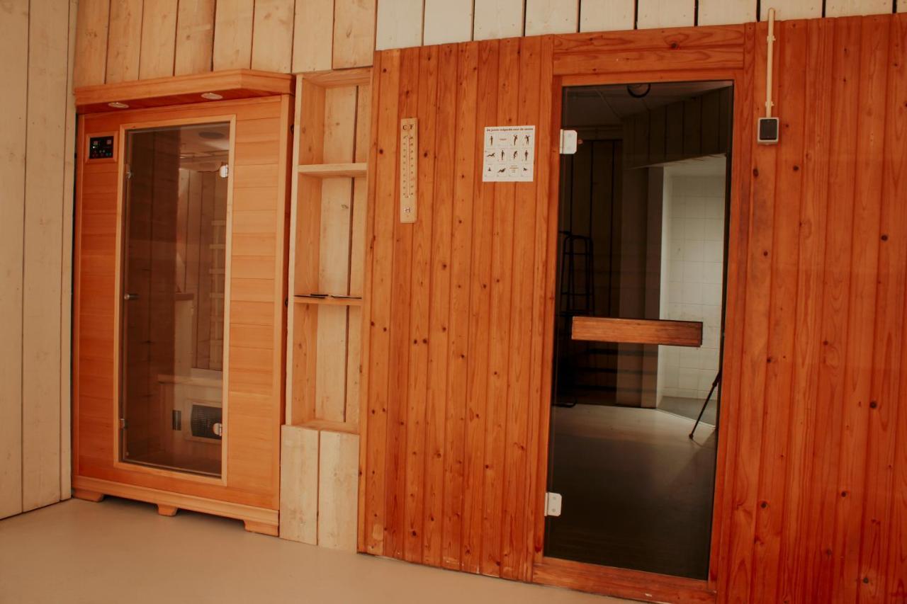 Luxus Familienvilla Mit Jacuzzi & Sauna 2 Tzummarum المظهر الخارجي الصورة